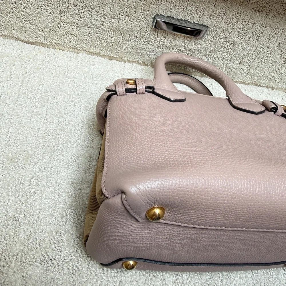 Burberry Banner Tote Mini in Blush - Picture 11 of 13
